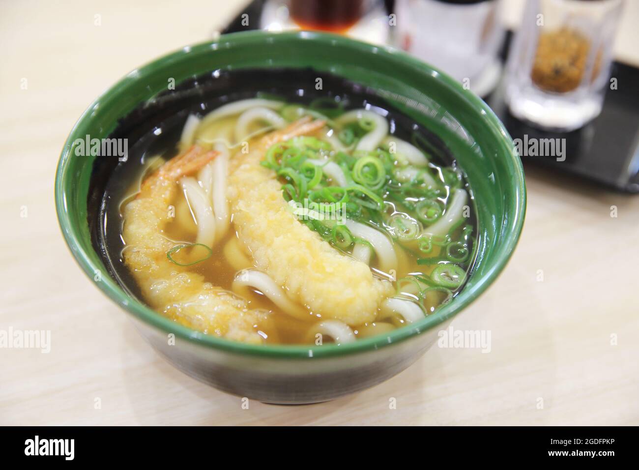 Udon noodles with shrimp tempura Stock Photo Alamy