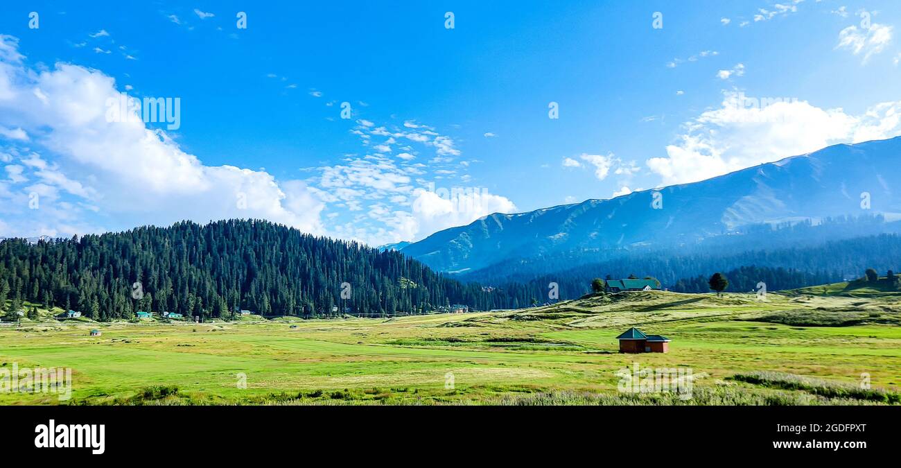 Beautiful mountain & cloudy sky view of Jammu and Kashmir state, India Stock Photo