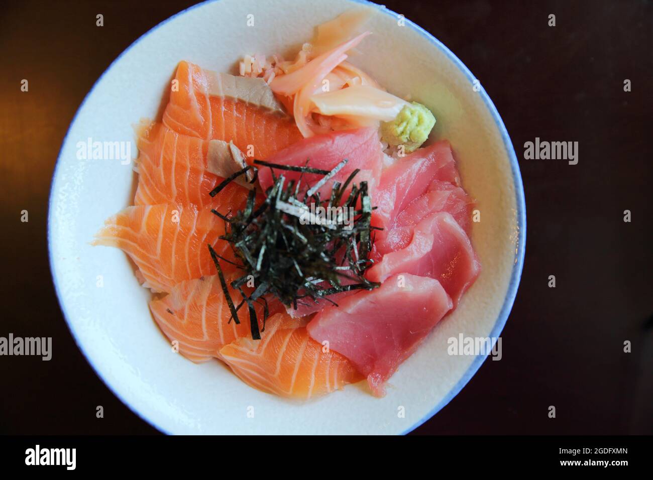 Salmon and tuna sushi don Stock Photo Alamy