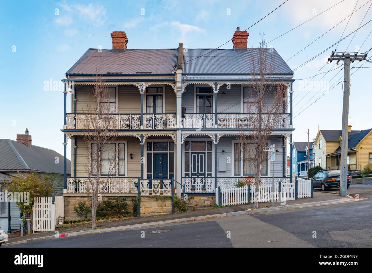 Victorian style cottage hi-res stock photography and images - Alamy