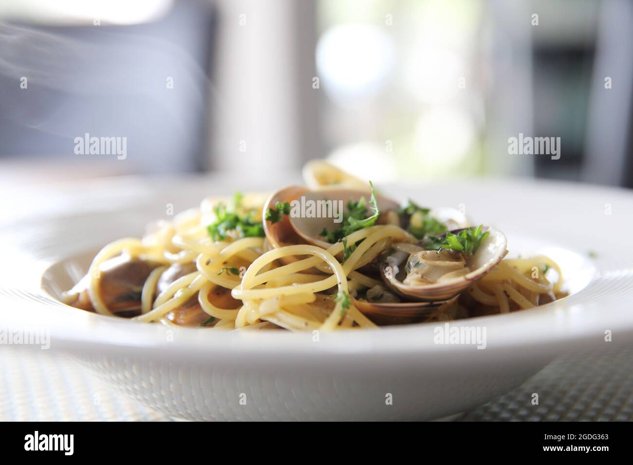Spaghetti Vongole , spaghetti with clams and Chilli Stock Photo Alamy