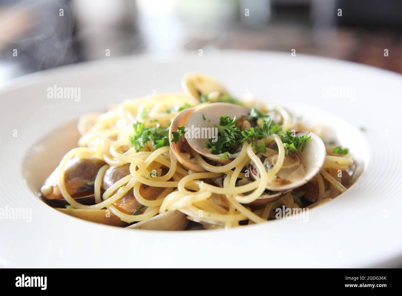 Spaghetti Vongole , spaghetti with clams and Chilli Stock Photo Alamy