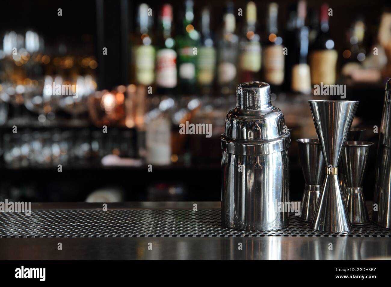 Vintage bar counter sketch hi-res stock photography and images - Alamy