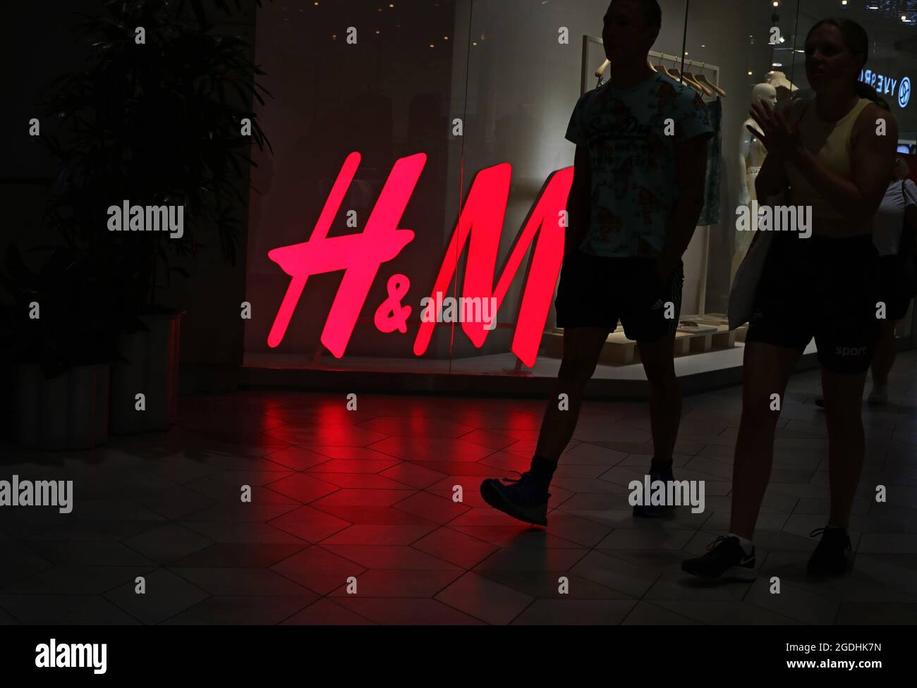 H&M store in Gothenburg Stock Photo - Alamy