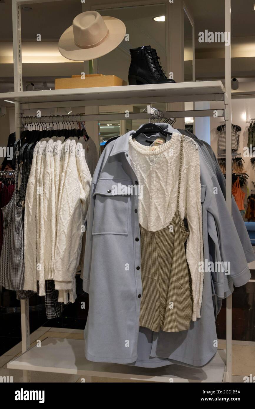 Page 2 - Fast Fashion High Resolution Stock Photography and Images - Alamy