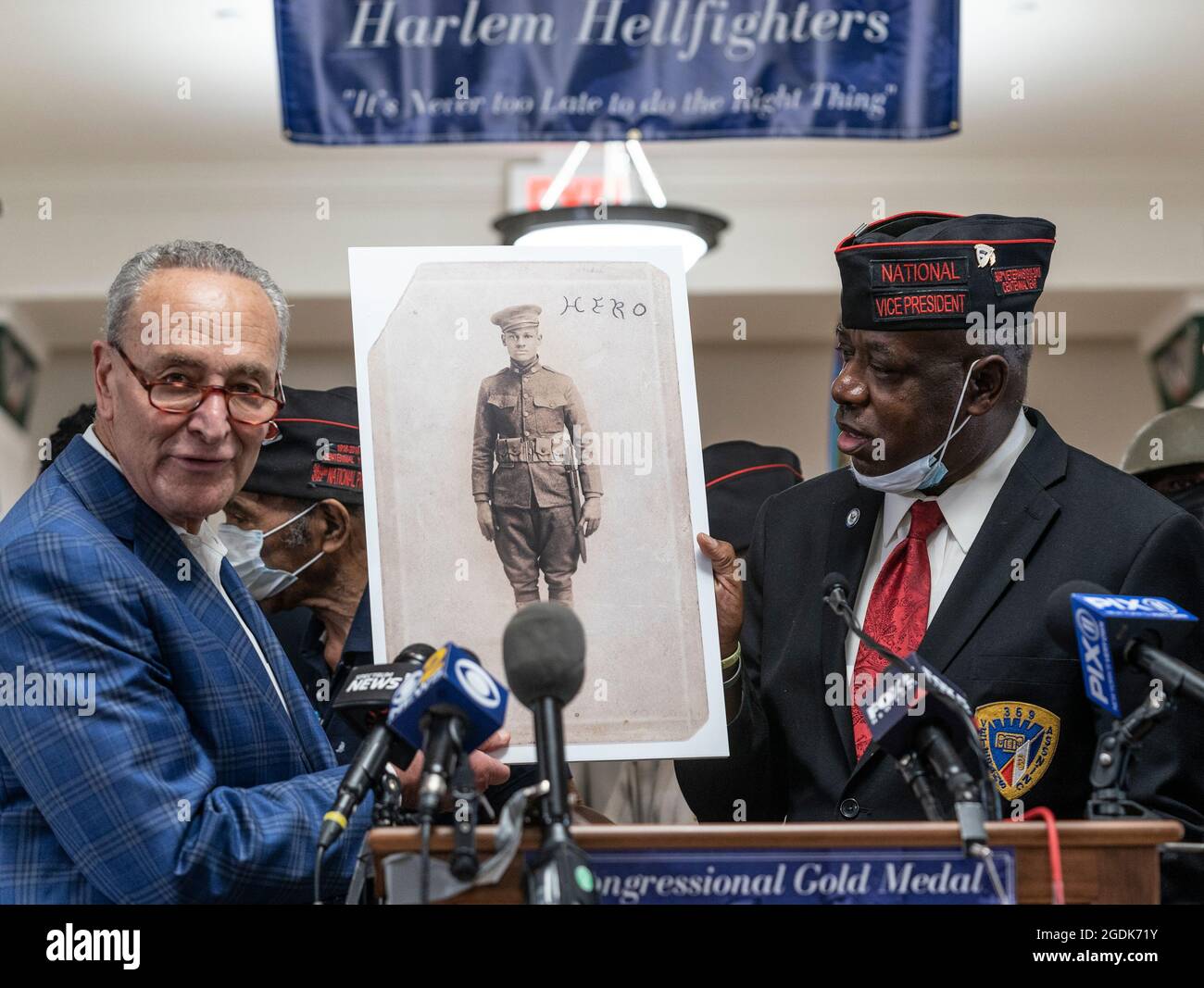 Shumer Congressman Senator Chuck Schumer, elected officials honor members of 369th ...