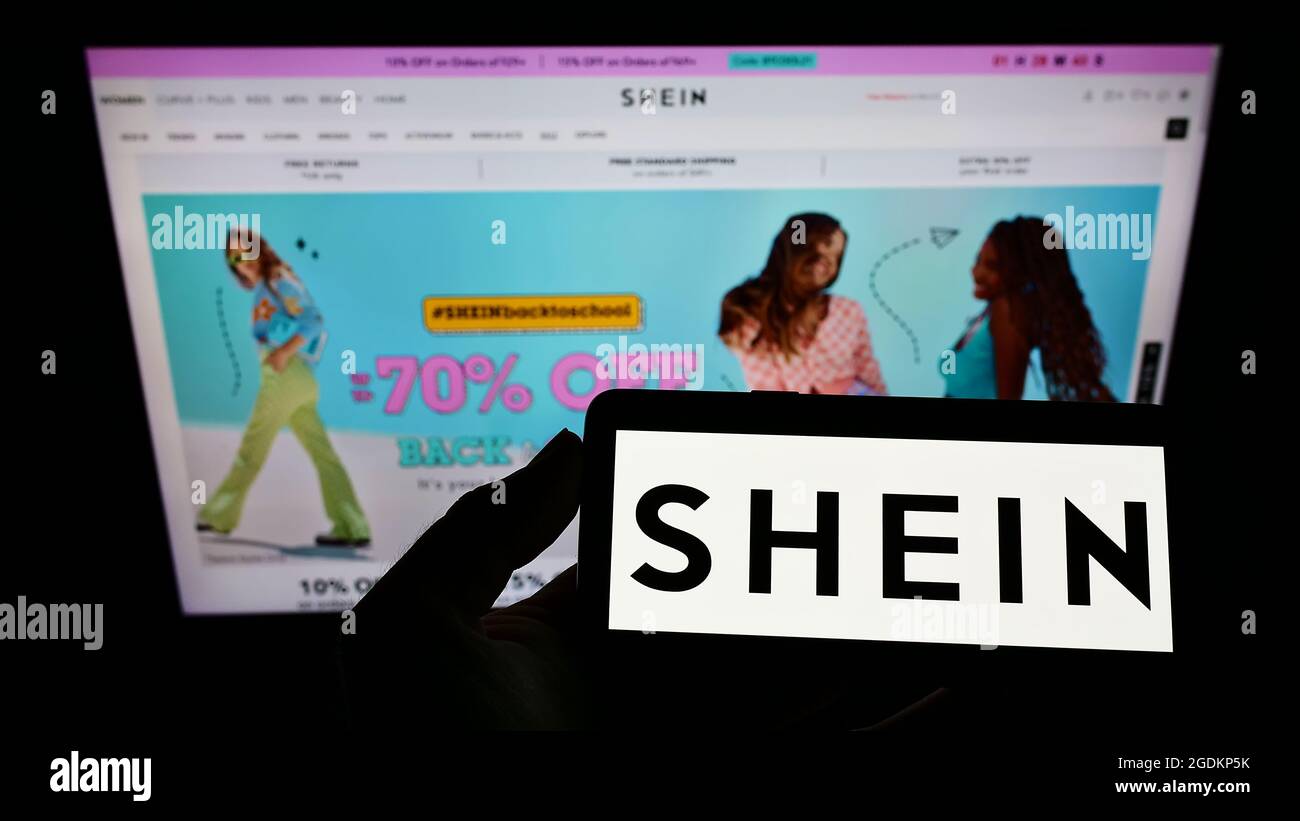 Shein x klarna wonderland hi-res stock photography and images - Alamy