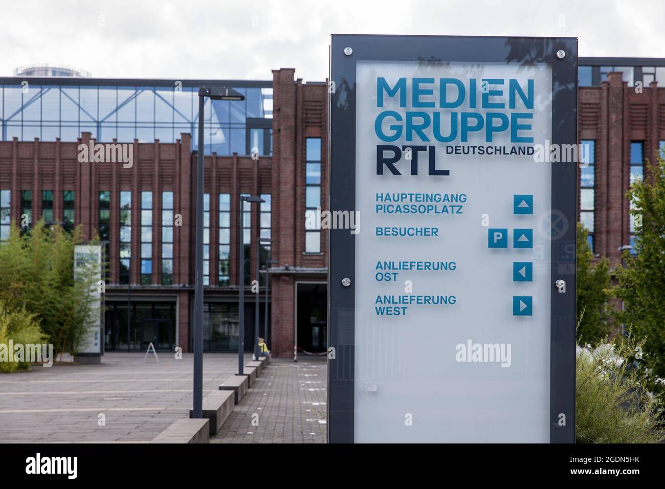 headquarters of the Media Group RTL Germany at Picassoplatz in Deutz, Cologne, Germany.  Hauptsitz der Mediengruppe RTL Deutschland am Picassoplatz in Stock Photo