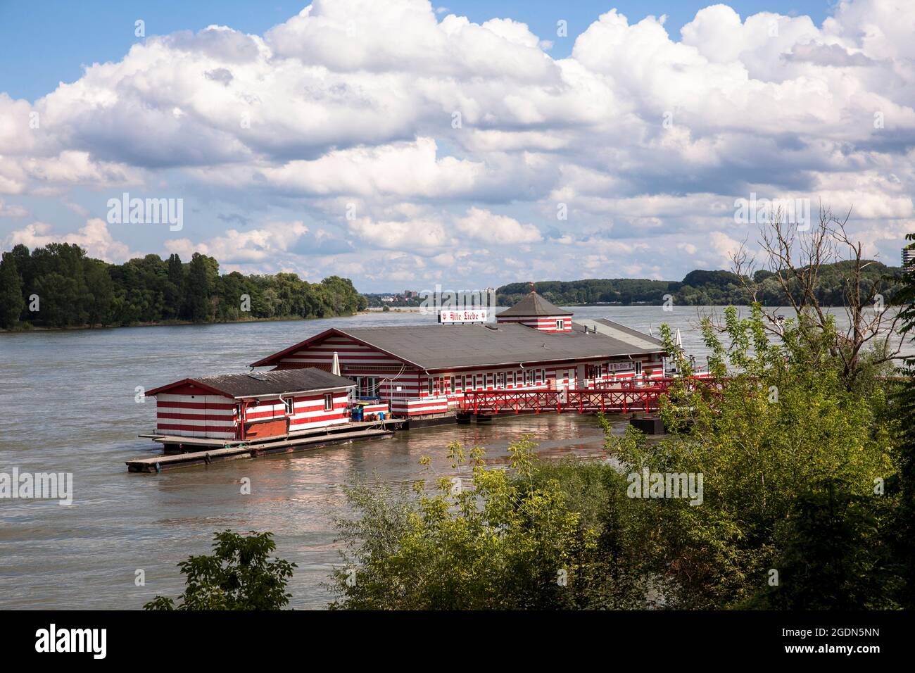 the boathouse restaurant Alte Liebe on the bank of the river Rhine in