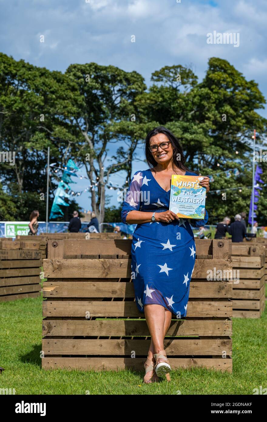 Weather Presenter Tv Uk High Resolution Stock Photography And Images Alamy