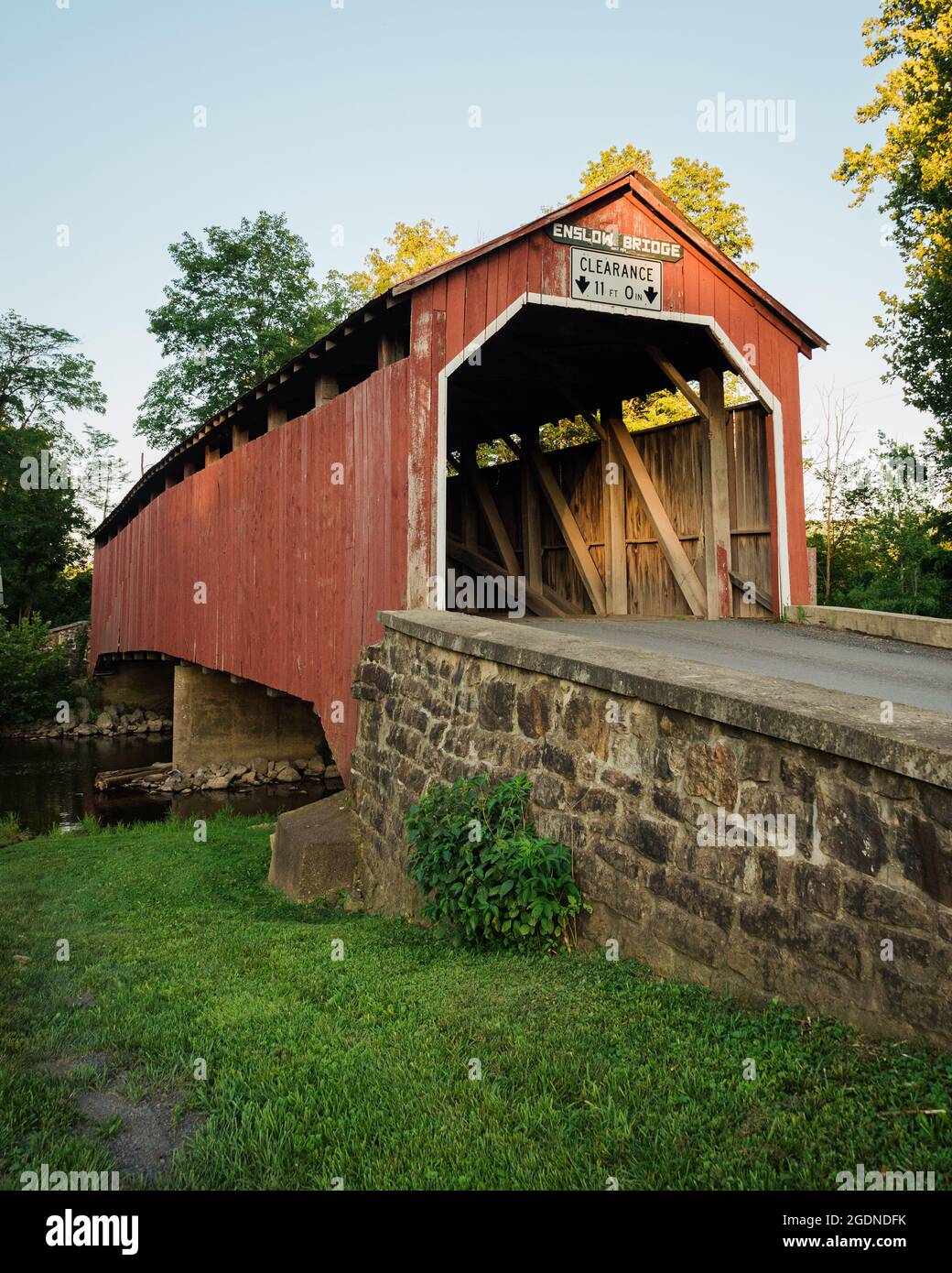 Enslow Covered Bridge, in Perry County, Pennsylvania Stock Photo - Alamy