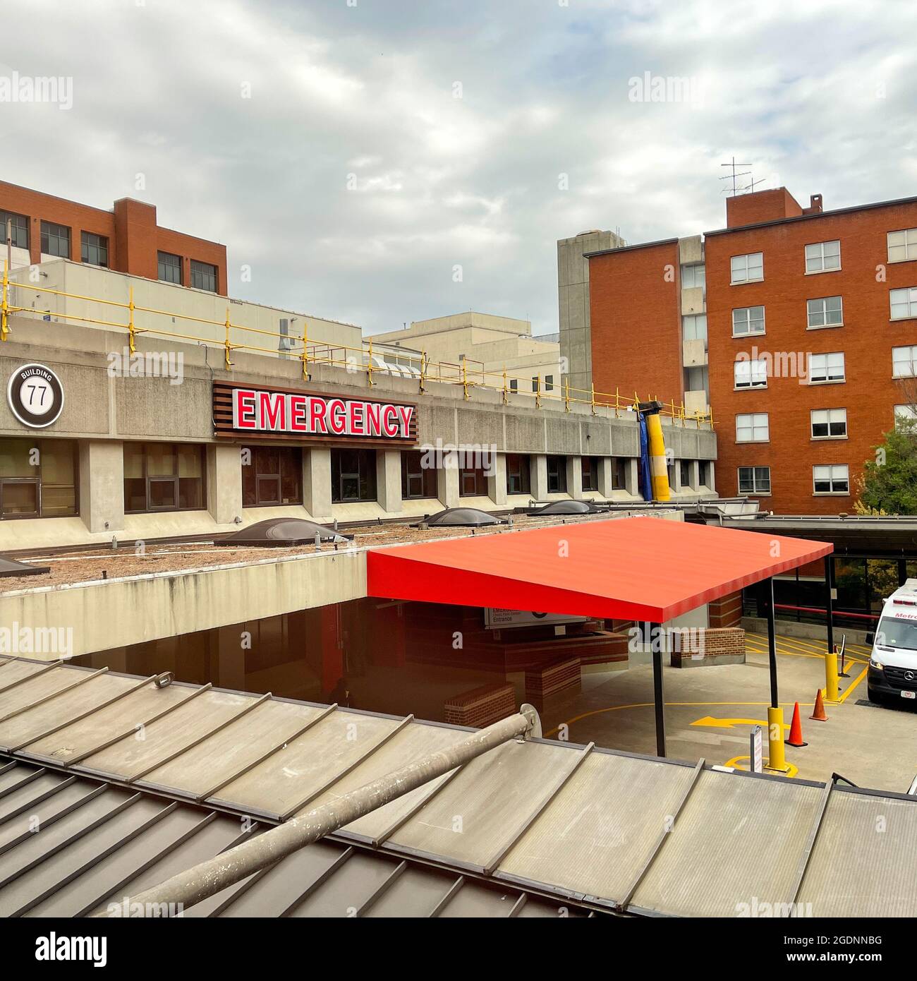 Atlanta, GA USA - March 26, 2021:  The exterior Emergency Room sign at Piedmont Hospital in Atlanta, GA. Stock Photo