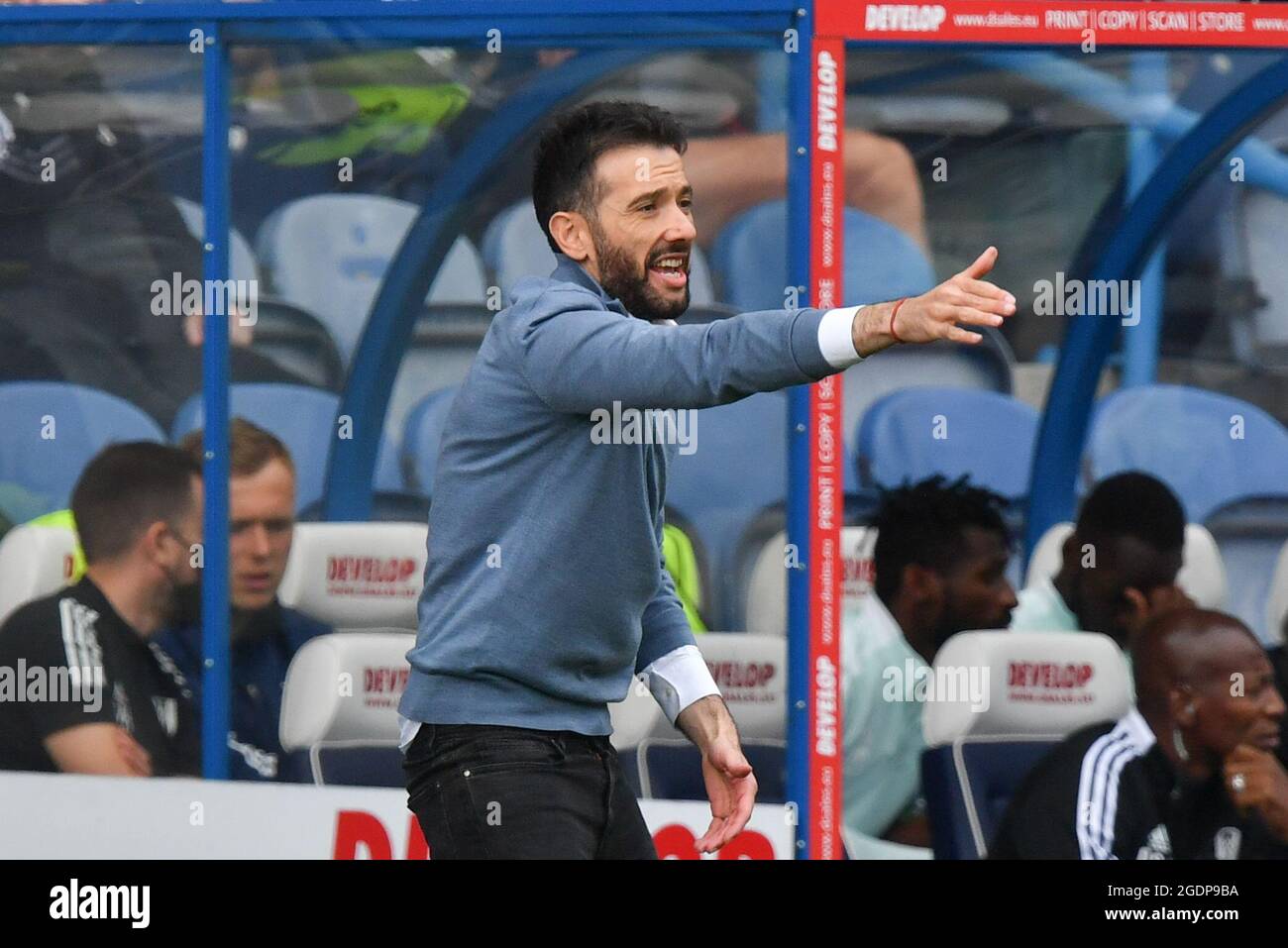 Carlos Corberán Asume El Desafío Técnico En El Banquillo Del Valencia Tras Una Etapa Exigente En El West Bromwich Albion