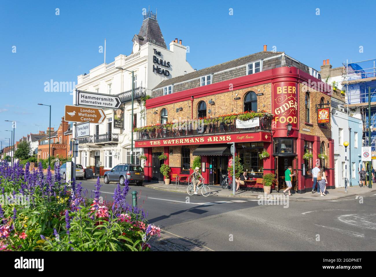 The Bulls Head & Watermans Arms, Lonsdale Road, Barnes, London Borough of Richmond upon Thames, Greater London, England, United Kingdom Stock Photo