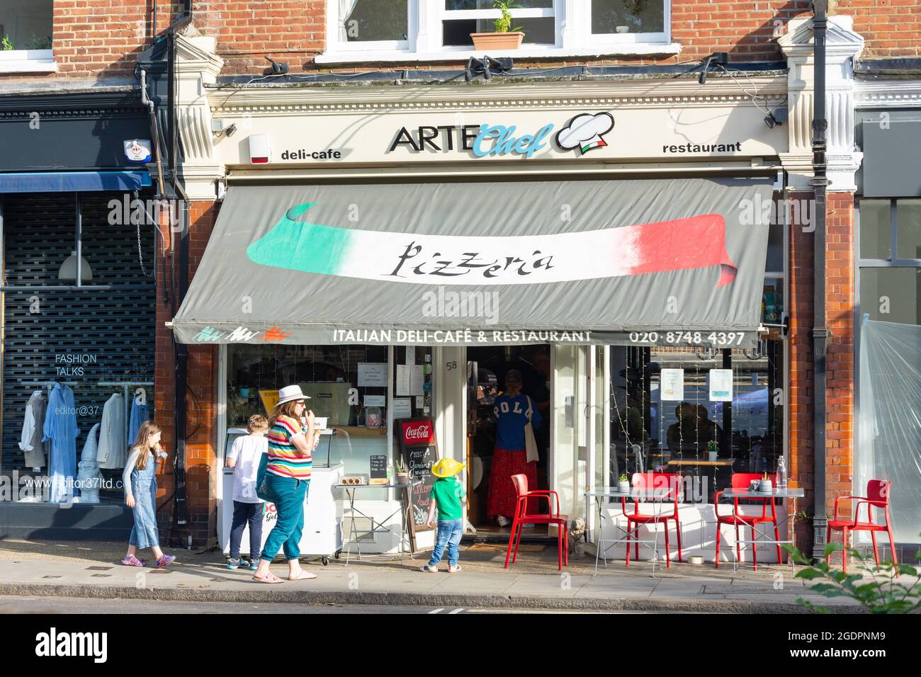 Italian Deli & Pizzeria, Church Road, Barnes, London Borough of Richmond upon Thames, Greater London, England, United Kingdom Stock Photo