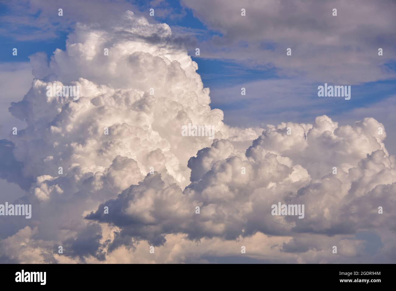 Beautiful scene of puffy clouds in the sky Stock Photo - Alamy
