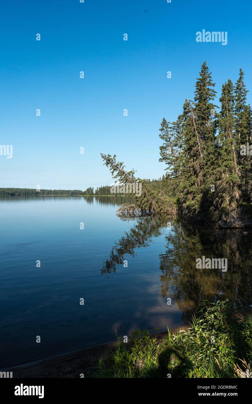 Clear lake hi-res stock photography and images - Alamy