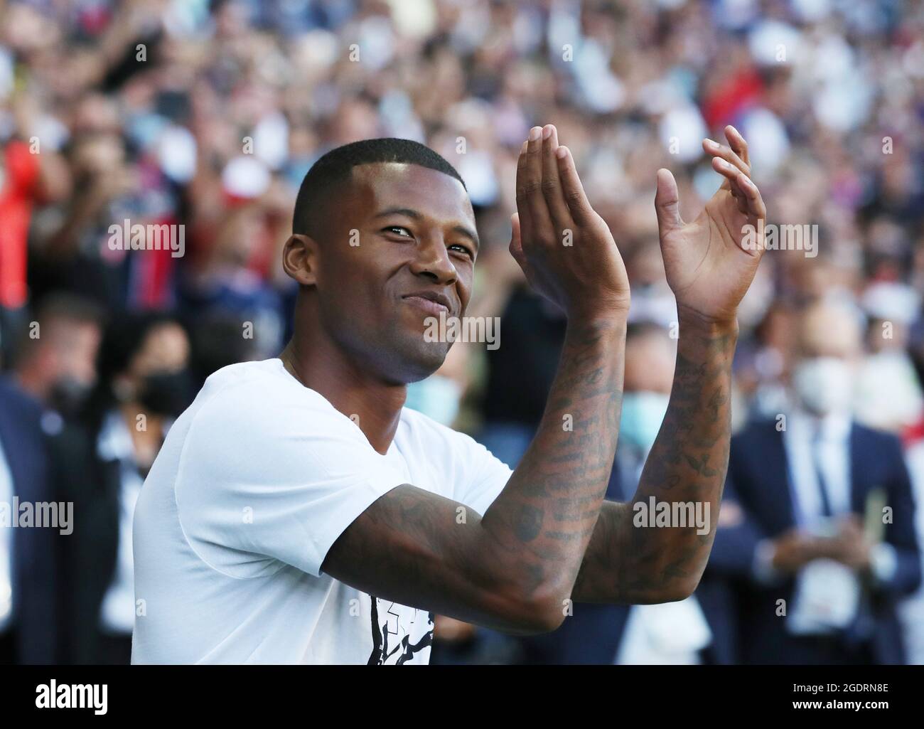 Paris, France. 14th Aug, 2021. Dutch midfielder Georginio Wijnaldum attends the new recruits presentation ceremony prior to the French Ligue 1 football match between Paris Saint-Germain and Racing Club Strasbourg at the Parc des Princes stadium in Paris, France, Aug. 14, 2021. Credit: Gao Jing/Xinhua/Alamy Live News Stock Photo