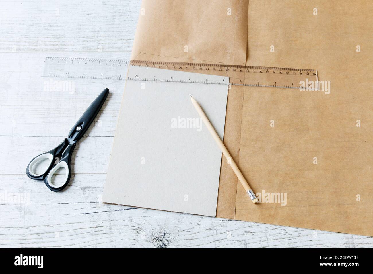 How to Make a Paper Bag: 13 Steps (with Pictures) - wikiHow