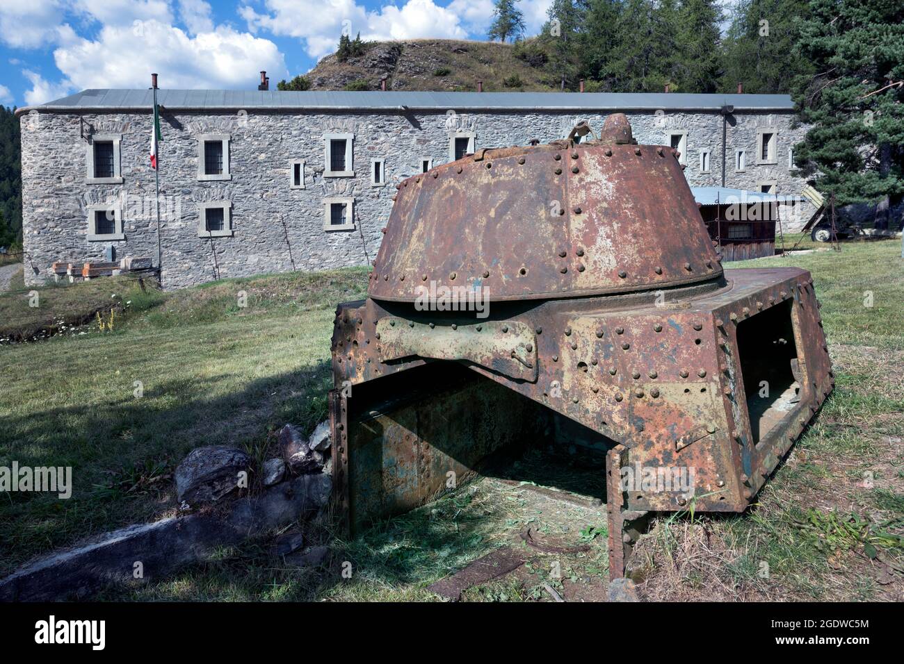 tank's turret, Bramafam fort, Bardonecchia (To), Italy Stock Photo