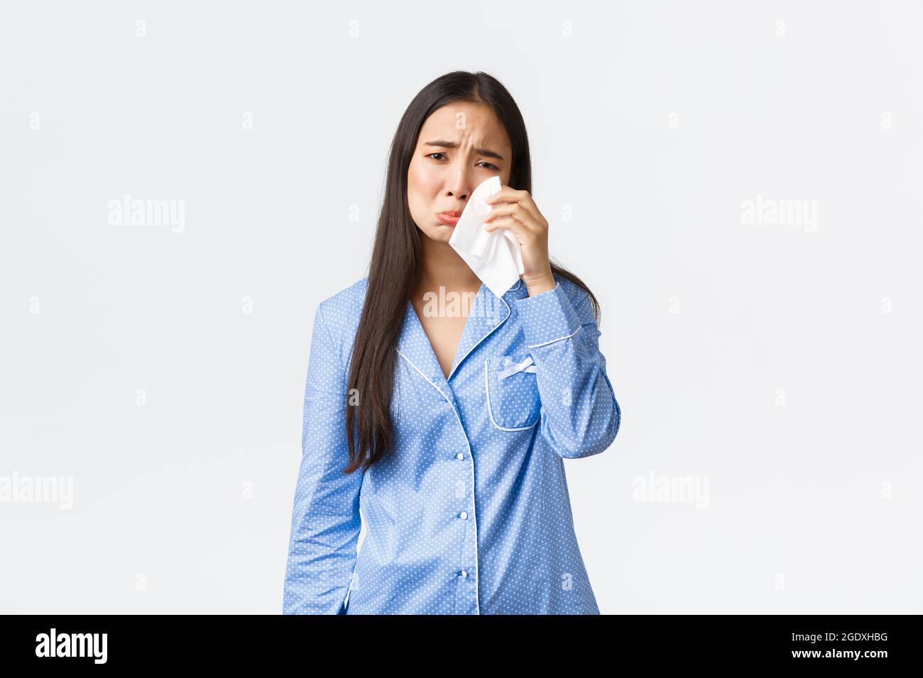 Asian woman crying in bed hi-res stock photography and images - Alamy