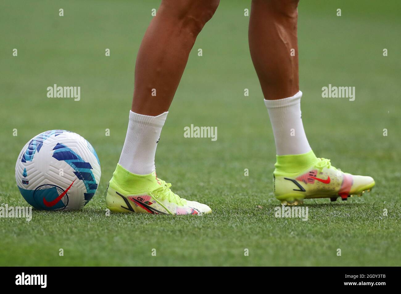 Ronaldo shop boot 2019