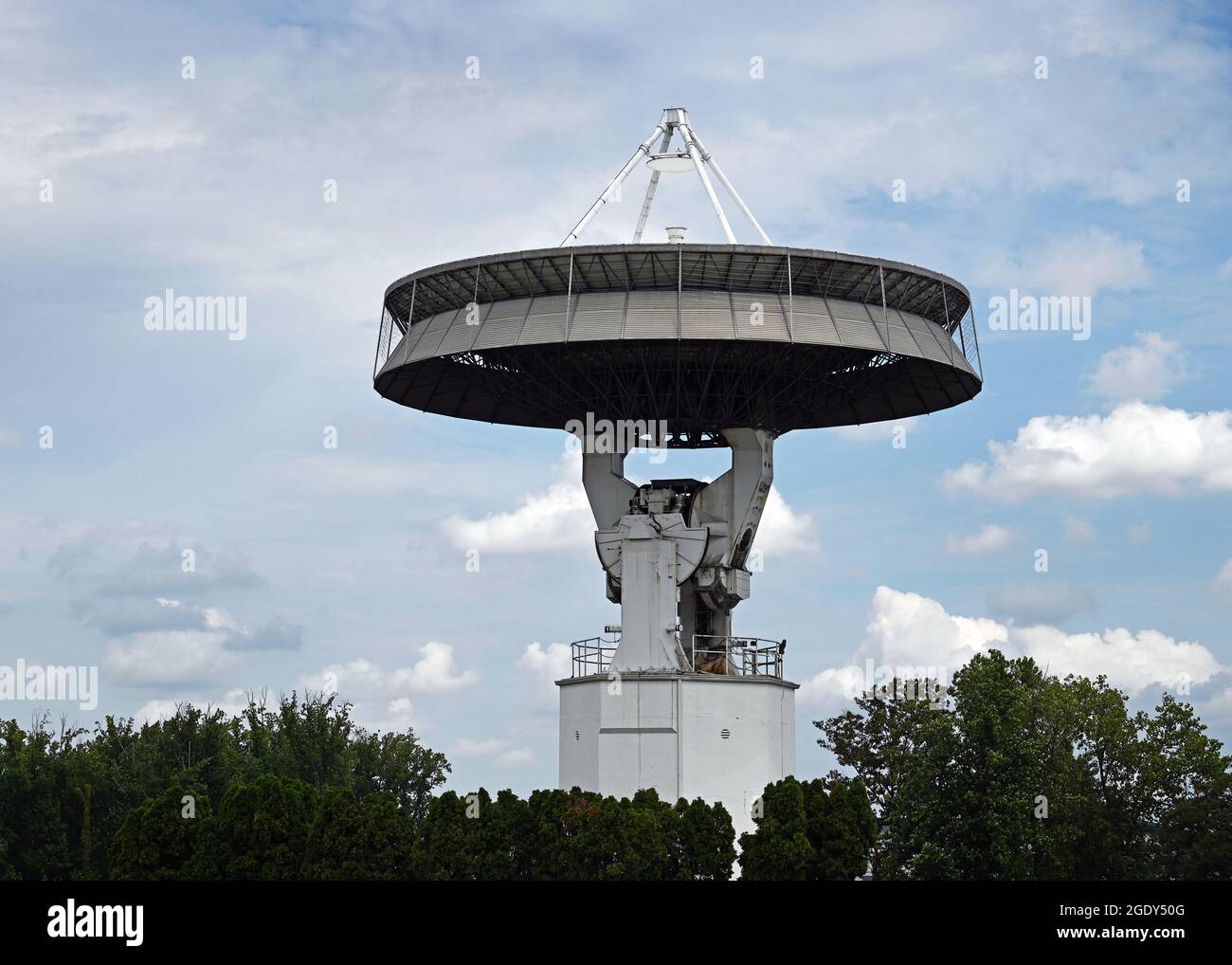 Large satellite dish at Johns Hopkins Applied Physics Laboratory's Satellite Communications Facility in Laurel, Maryland. Stock Photo