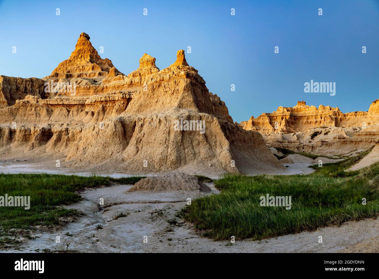 SD00398-00.....SOUTH DAKOTA - Eroded buttes near the Castle Trail turnout, Badlands National Park. Stock Photo