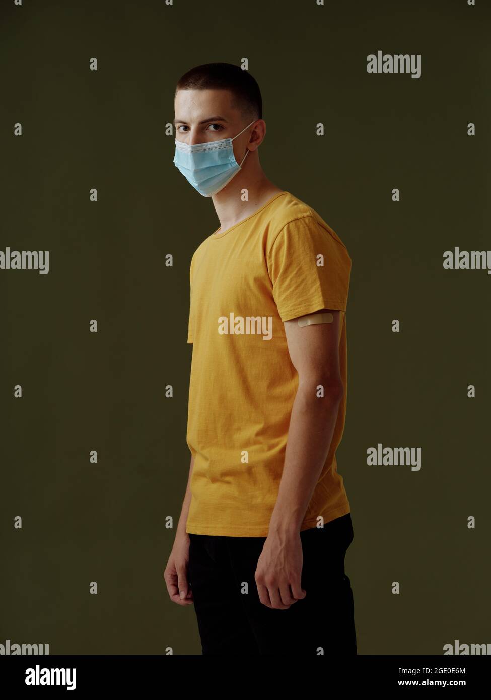 medical mask coronavirus yellow 