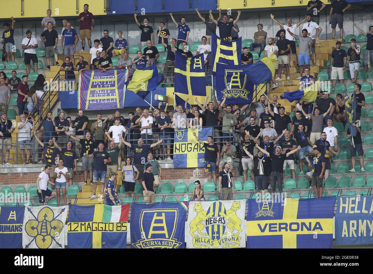 Verona, Italia. 14th Aug, 2021. Verona (VR), Italia, 14 Agosto 2021, Stadio  Marc'Antonio Bentegodi, 32Â° di Coppa Italia 2021/2022, incontro tra le  squadre dell'Hellas Verona e dell'US Catanzaro, nella foto: i tifosi