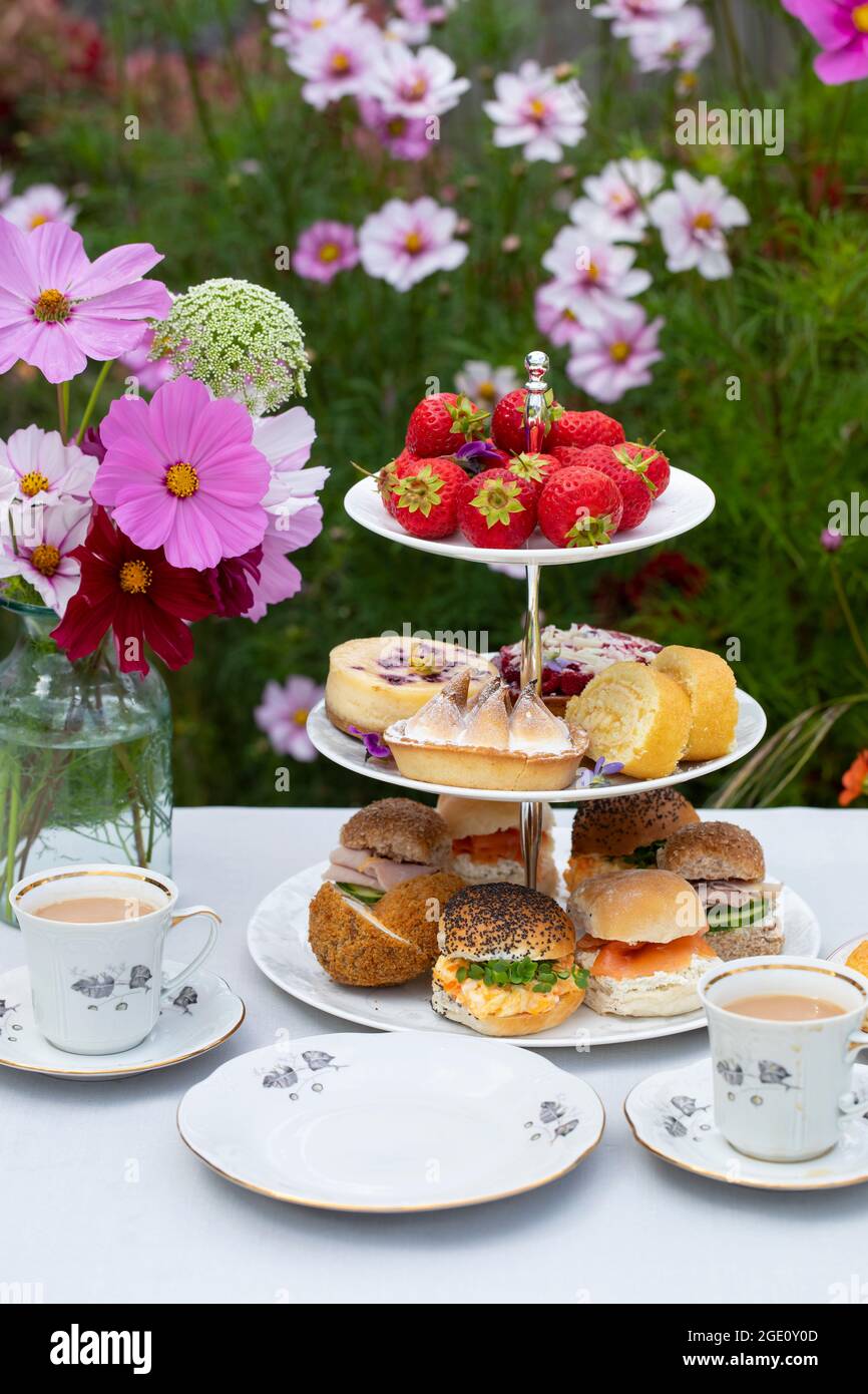 Afternoon tea sandwiches cake hi-res stock photography and images - Alamy