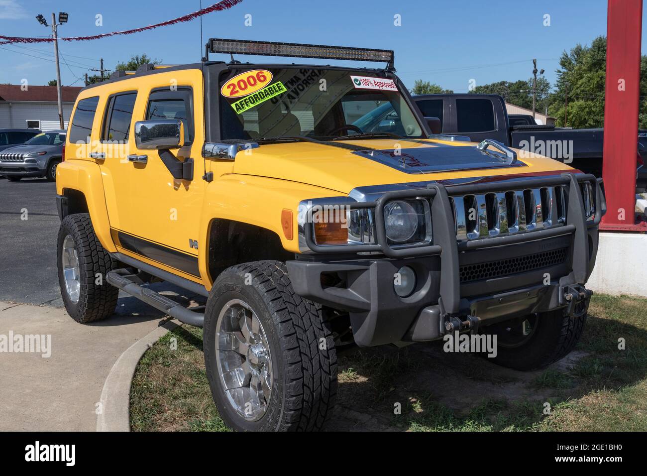 Hummer h3 hi-res stock photography and images - Alamy