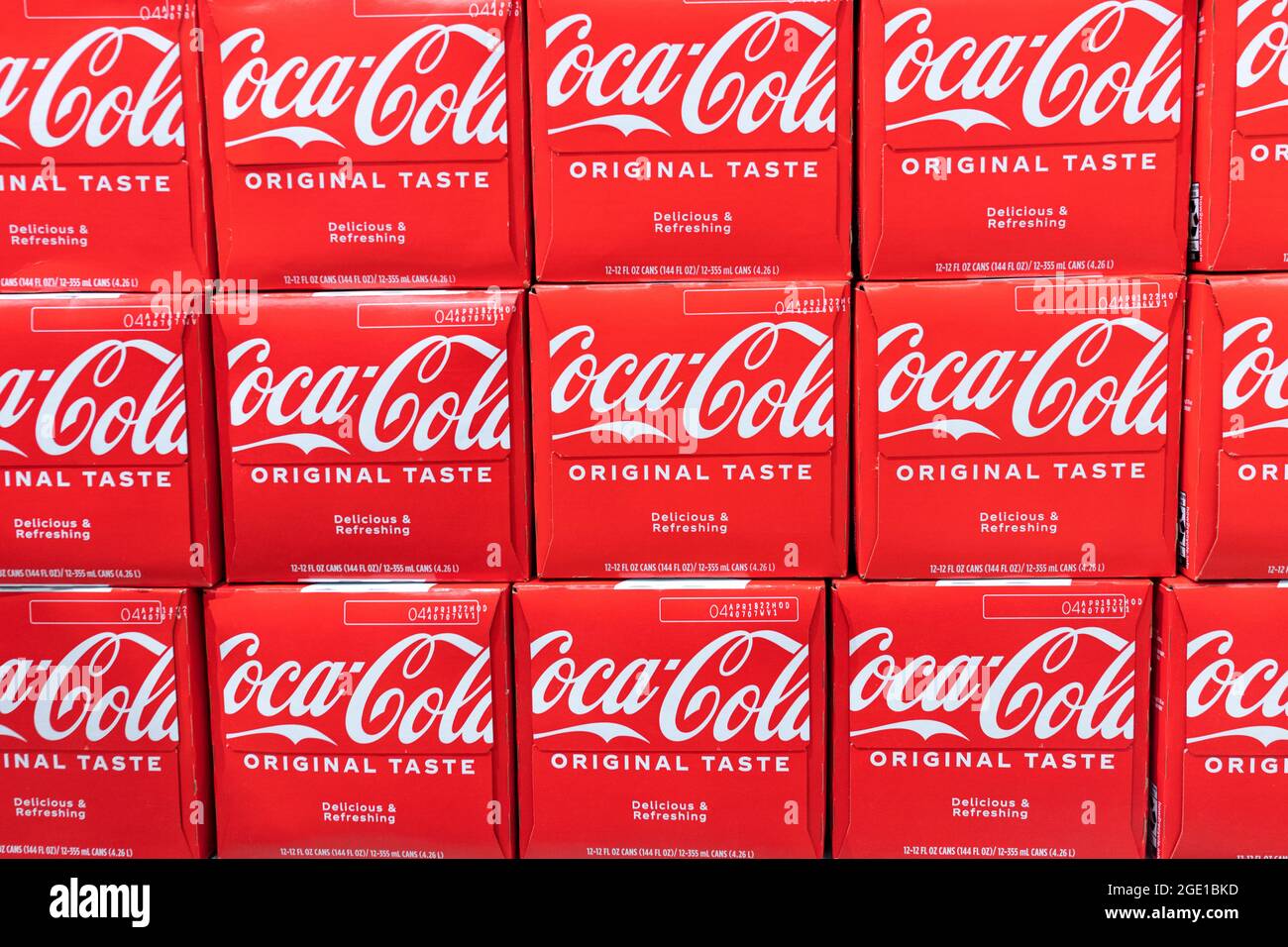 Selling coca cola drinks hires stock photography and images Alamy