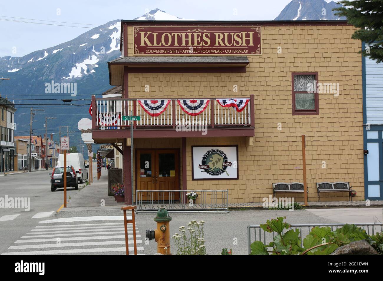 Klothes Rush in Historic Skagway and various buildings in town Stock Photo