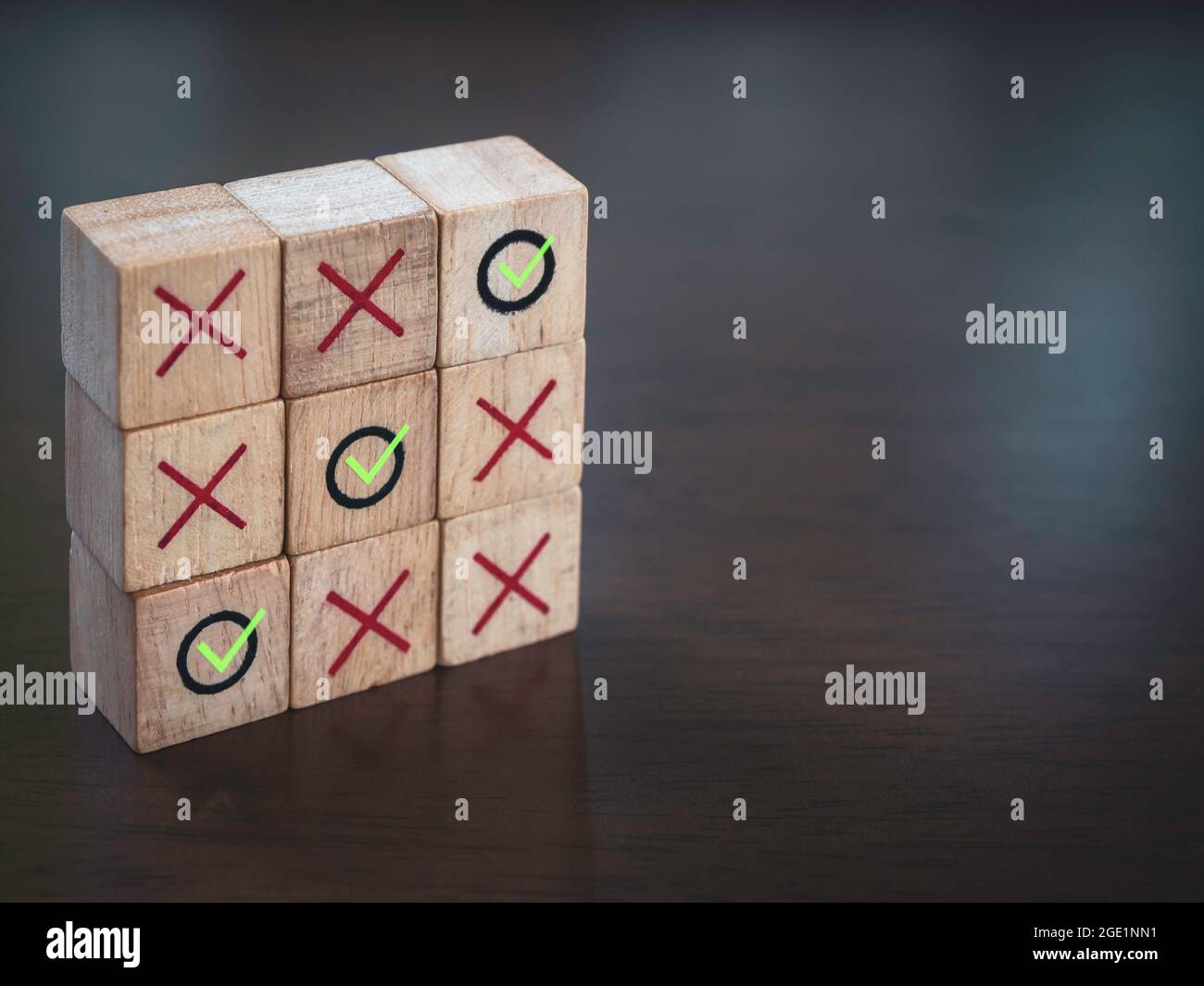 Tic tac toe game hi-res stock photography and images - Alamy