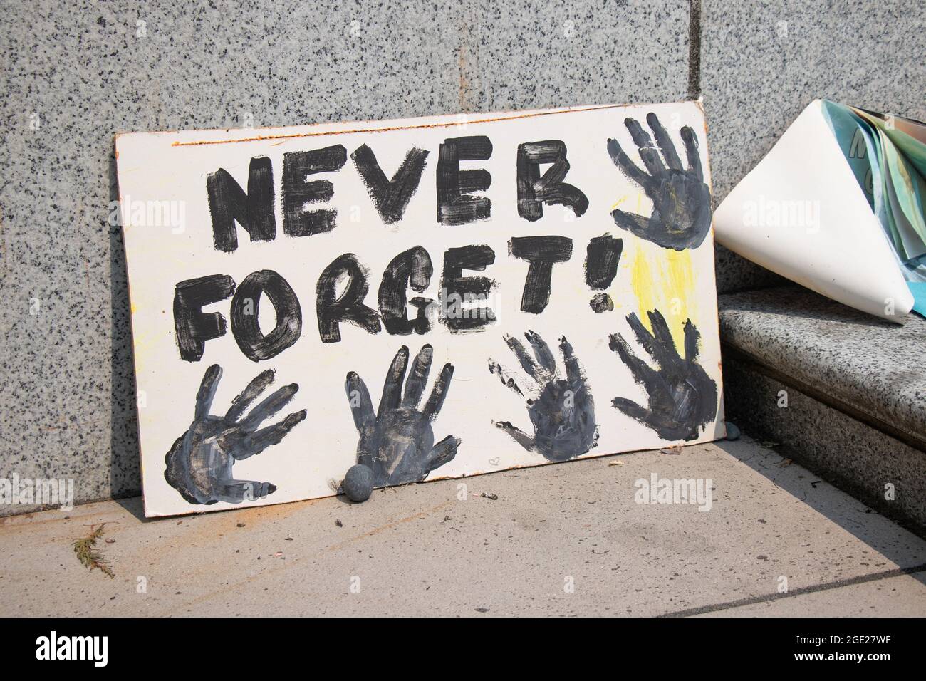 Indigenous art gallery children hi-res stock photography and images - Alamy