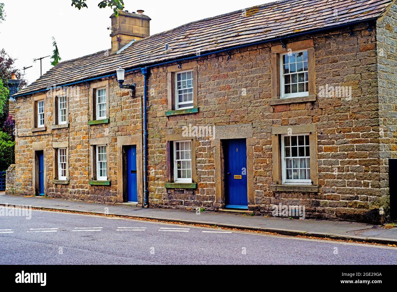 Stone Cottages, Baslow, Derbyshire, England Stock Photo Alamy