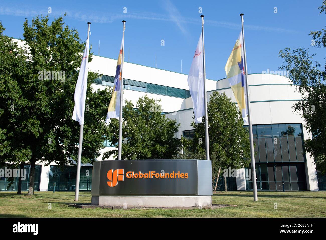Dresden, Germany. 12th Aug, 2021. The factory site of the chip manufacturer Globalfoundries (GF). Credit: Sebastian Kahnert/dpa-Zentralbild/ZB/dpa/Alamy Live News Stock Photo