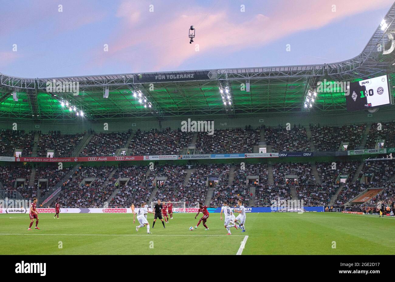 Game scene in Borussia-Park, action, in front of evening sky, soccer 1st  Bundesliga, 1st matchday, Borussia Monchengladbach (MG) - FC Bayern Munich  (M) 1: 1, on August 13th, 2021 in Borussia Monchengladbach/Germany. #