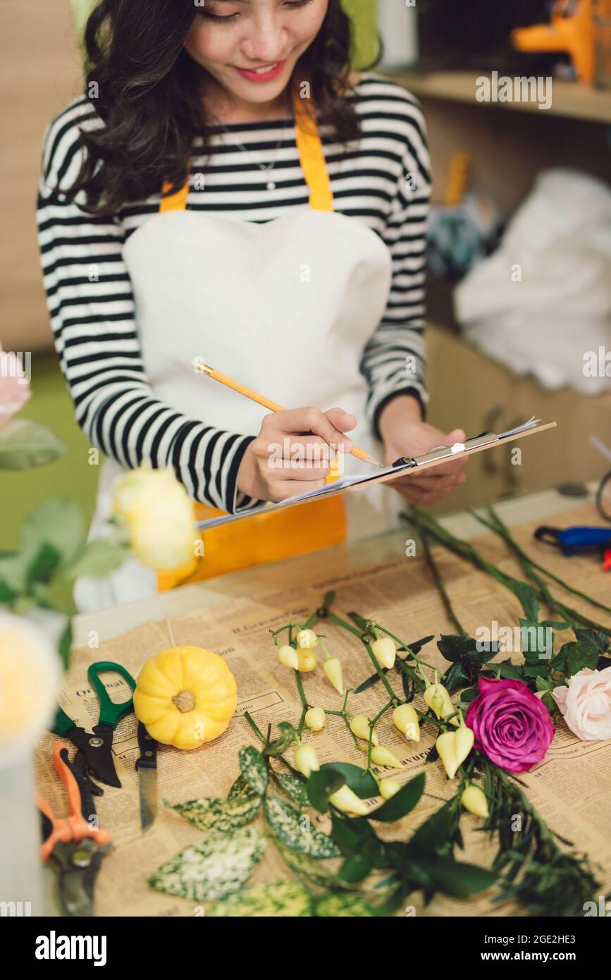 Korean florist hires stock photography and images Alamy