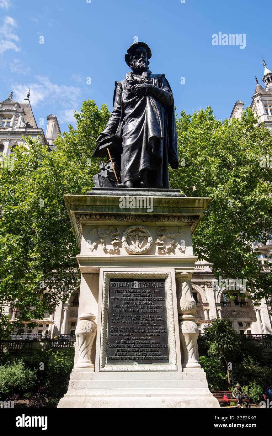 Statue Of William Tyndale In Whitehall Gardens On Victoria Embankment statue-of-william-tyndale-in-whitehall-gardens-on-victoria-embankment