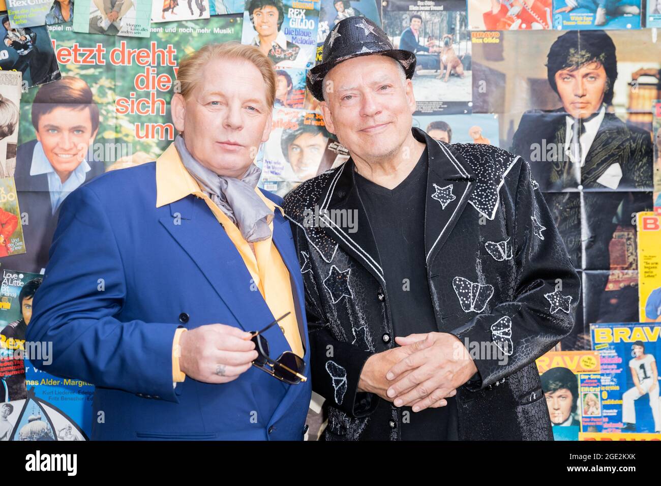Berlin, Germany. 16th Aug, 2021. Ben Becker (l), actor, and Rosa von Praunheim, director, take part in a press event for the docudrama 'The Last Dance - The Rex Gildo Story' by Rosa von Praunheim on the RBB premises. Credit: Christoph Soeder/dpa/Alamy Live News Stock Photo