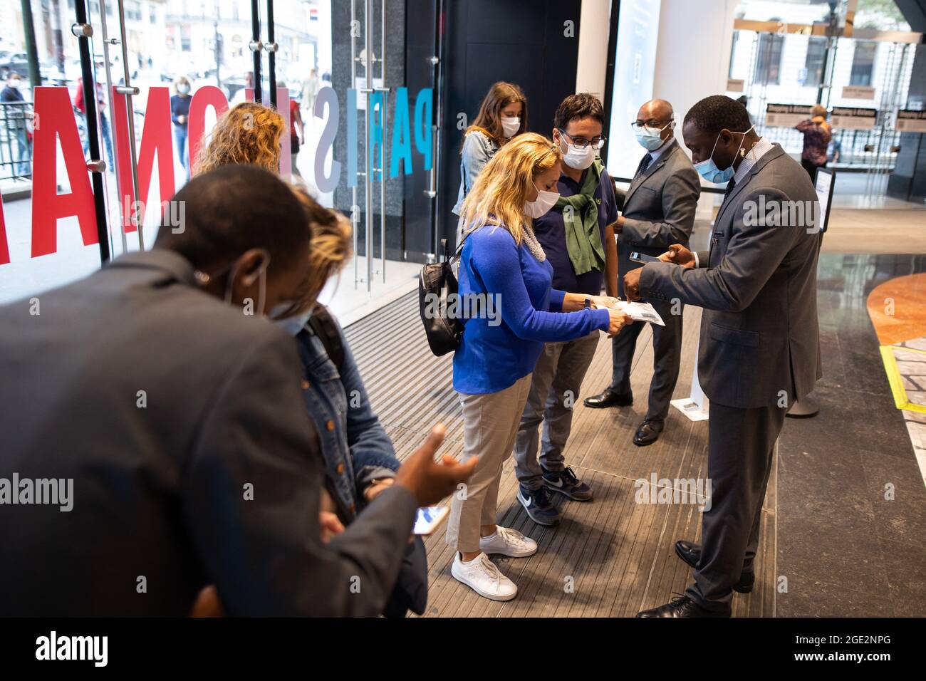 Security guards of the Galerie Lafayette at the Grands Magasins in ...