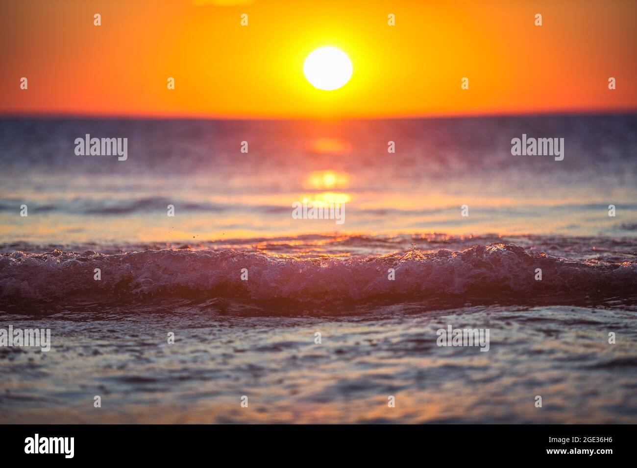 Splash colors in sunrise hi-res stock photography and images - Alamy