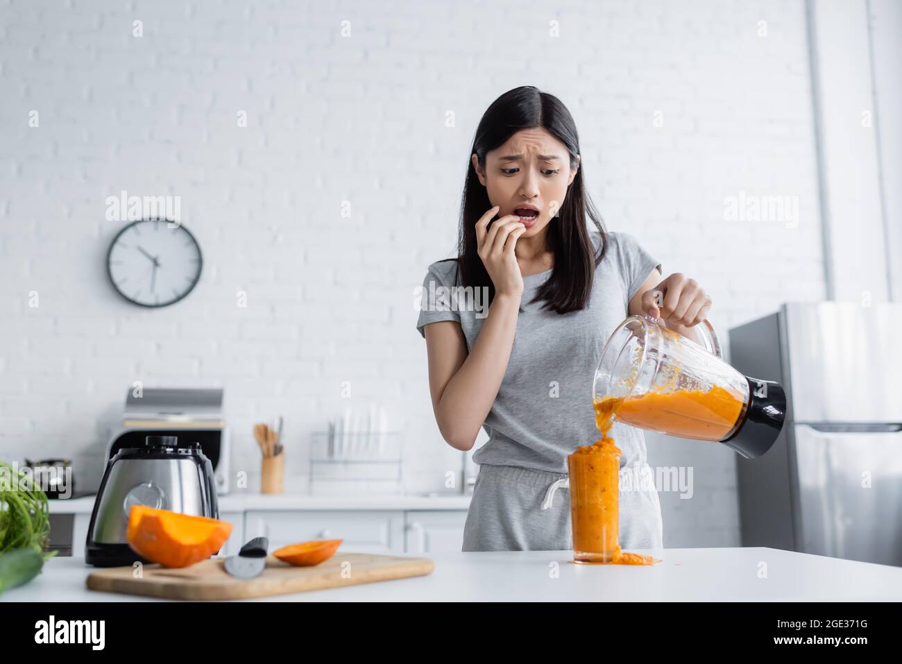 Asian happy shocked face hi-res stock photography and images - Alamy