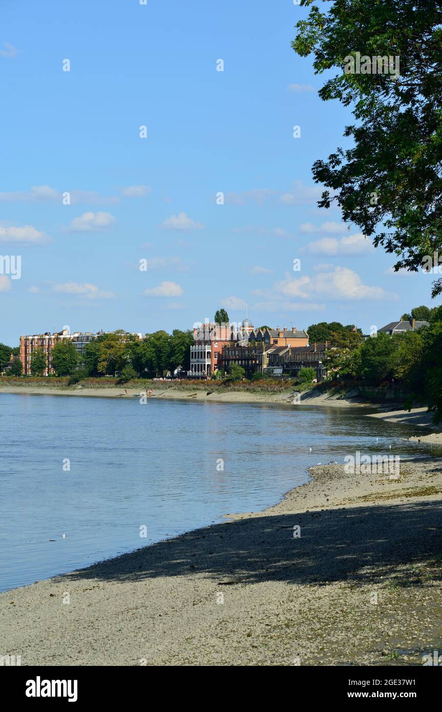 Barnes and Mortlake riverfront and White Hart Barnes public house, The Terrace, Riverside