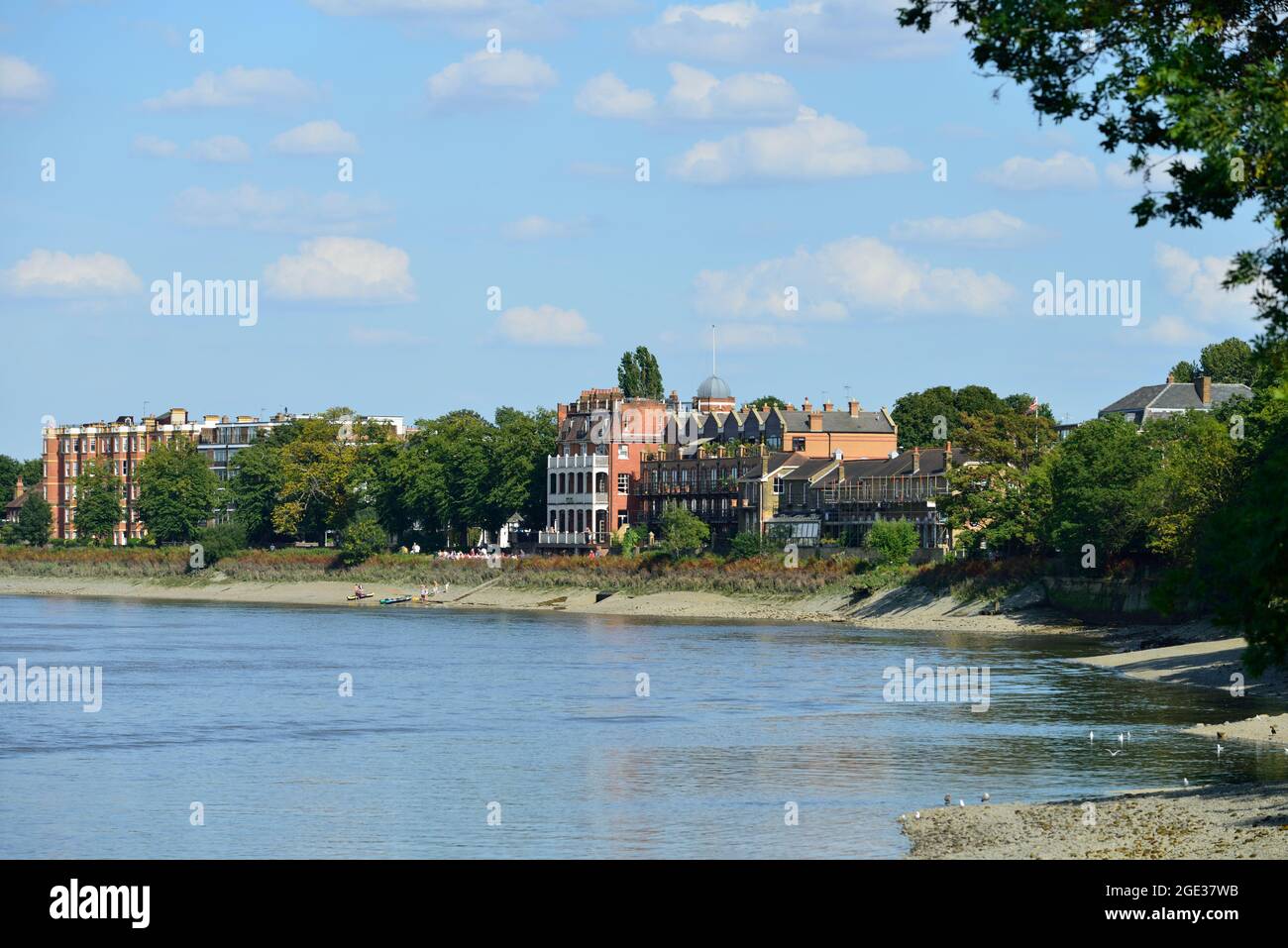 Barnes and Mortlake riverfront and White Hart Barnes public house, The Terrace, Riverside, Barnes, South West London, United Kingdom Stock Photo