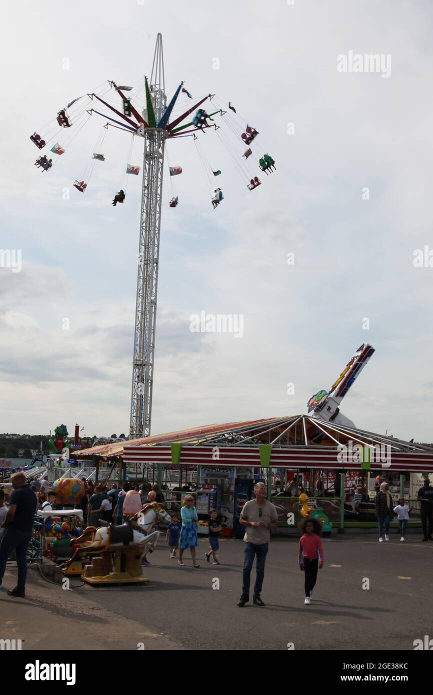 40m High altitude swings, Barry Island Pleasure Park, South Wales, UK ...