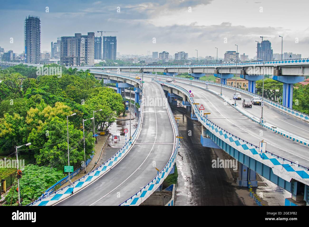 Parama Island flyover, popularly known as Ma or Maa flyover is a 4.5 kilometer long flyover in Kolkata. It is built as a traffic corridor from Alipore Stock Photo