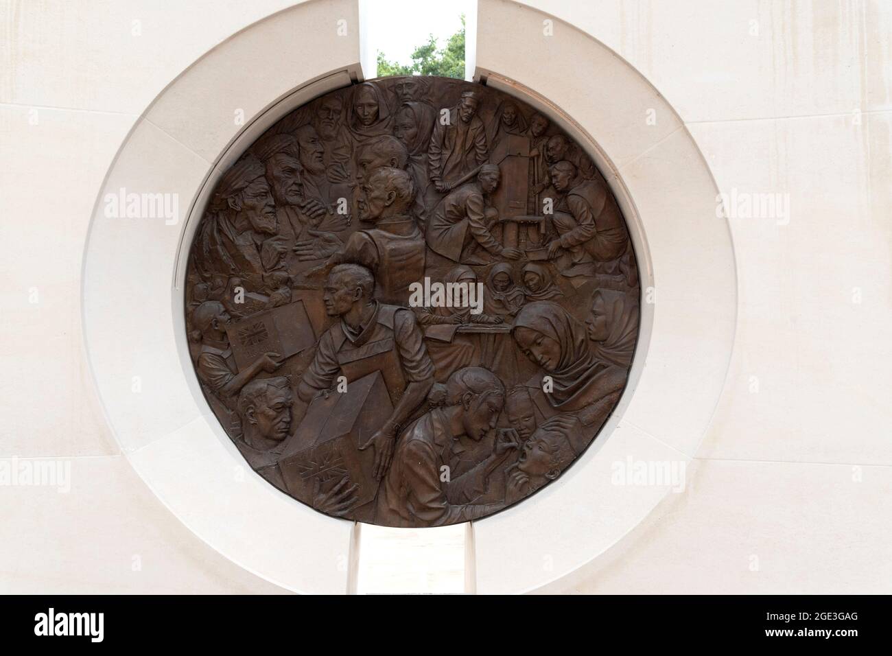 A bronze casting in tribute to those who lost their lives on the Iraq ...